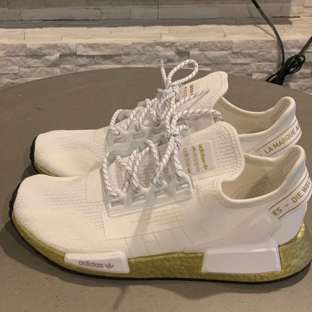 Brand New Adidas NMD R1 V2 Sneakers 9.5